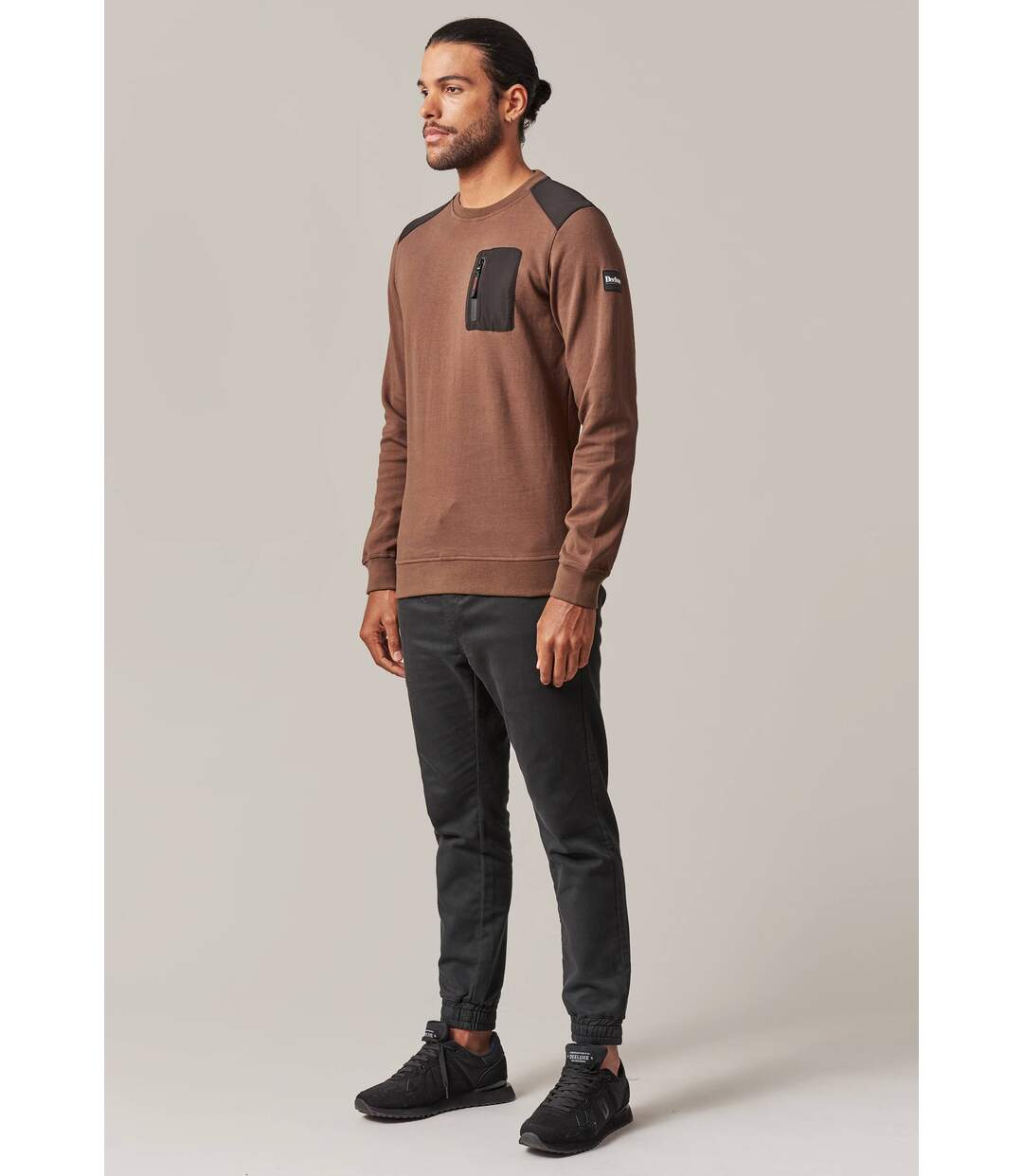 Pull à manches longues et pochette zippée homme METEOR