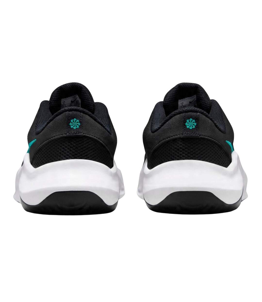 Mens Legend Essential 3 Next Nature Trainers Black Nike-3