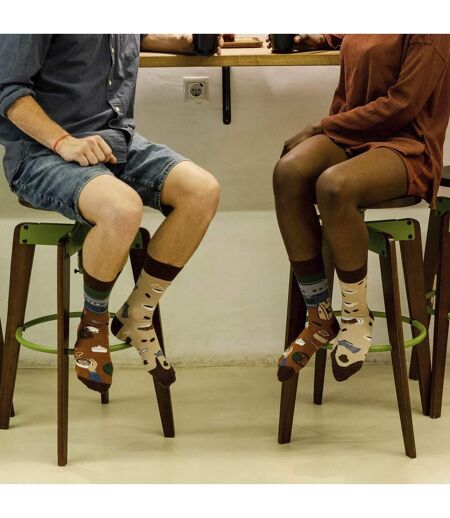 1 Pack Unisex Mismatched Novelty Odd Socks - Coffee