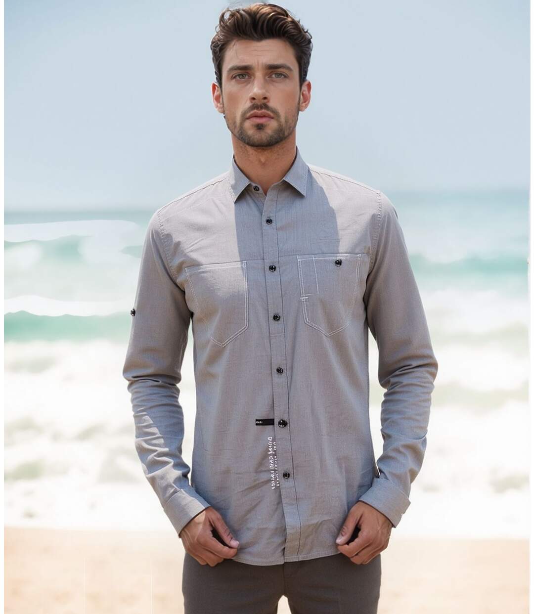 Chemise en coton gris à  manches longues pour homme avec poches poitrine et finitions contrastées-4