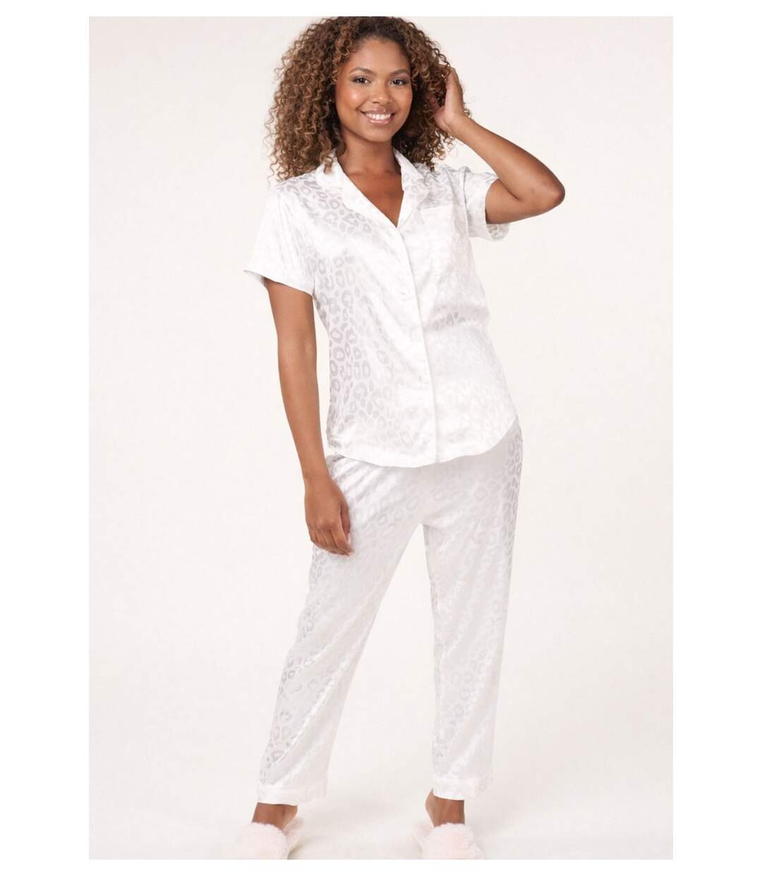 Pyjama fluide en satin-1