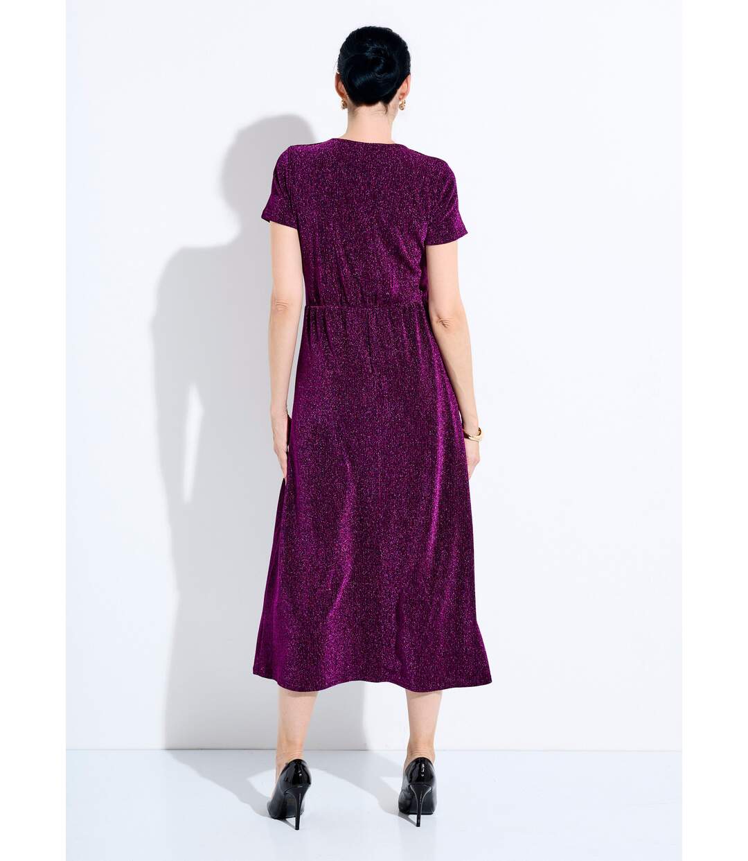 Robe longue brillante col V smockée dos-2