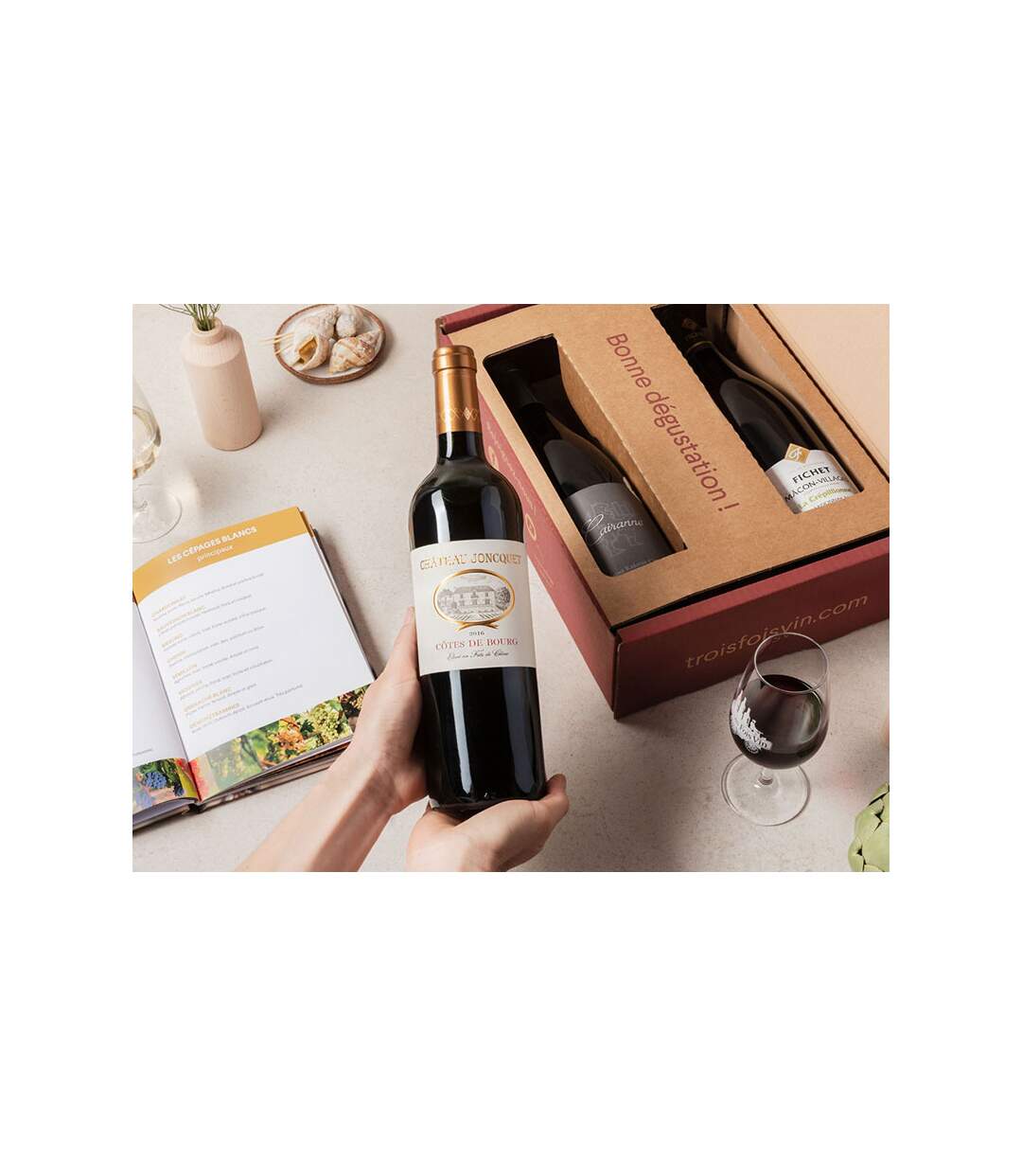 Coffret de 3 bouteilles de vin et livre d'œnologie - SMARTBOX - Coffret Cadeau Gastronomie-3