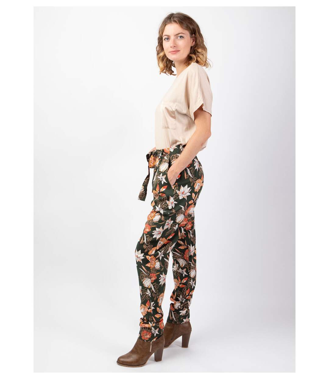 Pantalon jambes droites en viscose épais JOVANY motif fleuri Coton Du Monde