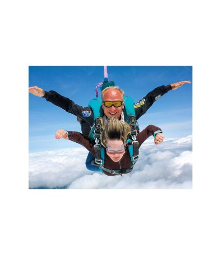 Parachute et sensations fortes : 1 saut incroyable proche de Paris - SMARTBOX - Coffret Cadeau Sport & Aventure