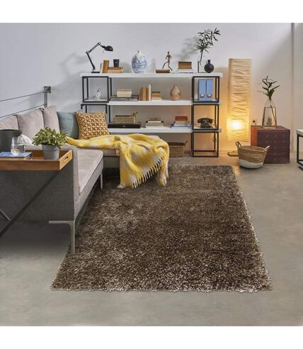 Tapis longs poils shaggy tissé motif uni COLMOR