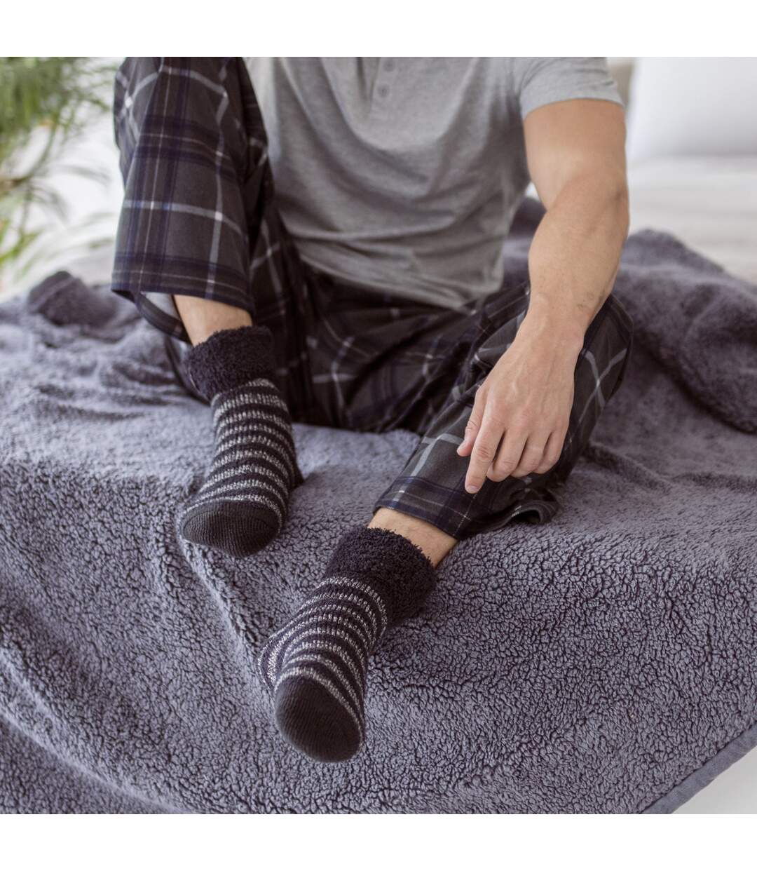 Mens Warm Luxury Fleece Lined Thermal Lounge Bed Socks-3