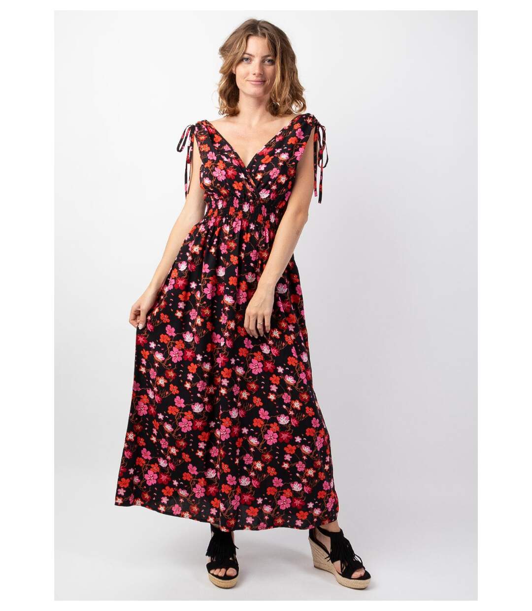 Robe longue larges bretelles TAMARA noire imprimé fleurs Coton Du Monde