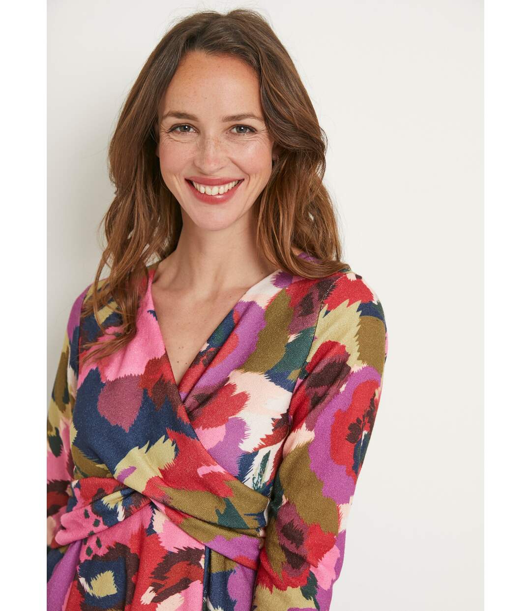 Robe cache-coeur courte imprimée manches 3/4-3