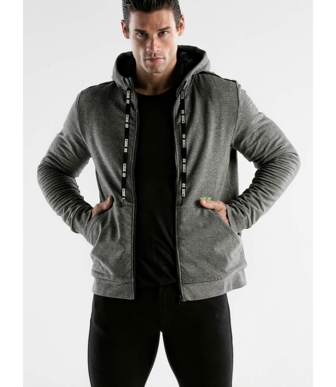 Veste sport à capuche Core Code22-2