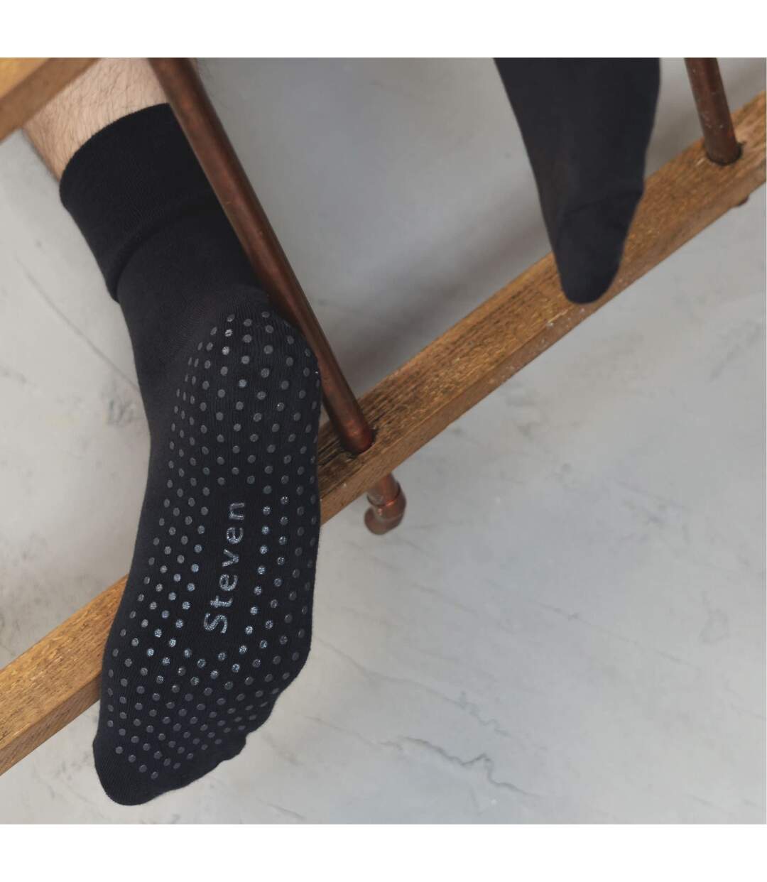 Mens Cotton Slipper Socks with Grippers-4