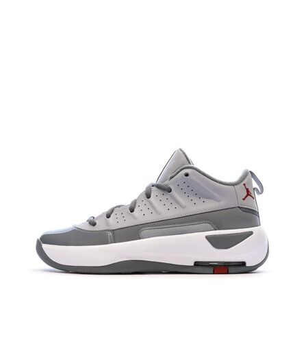 Baskets grises homme nike jordan max aura 7