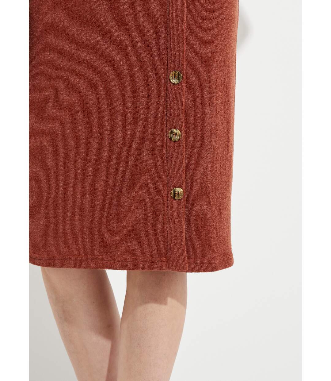 Jupe longue droite maille et boutons fantaisie-5