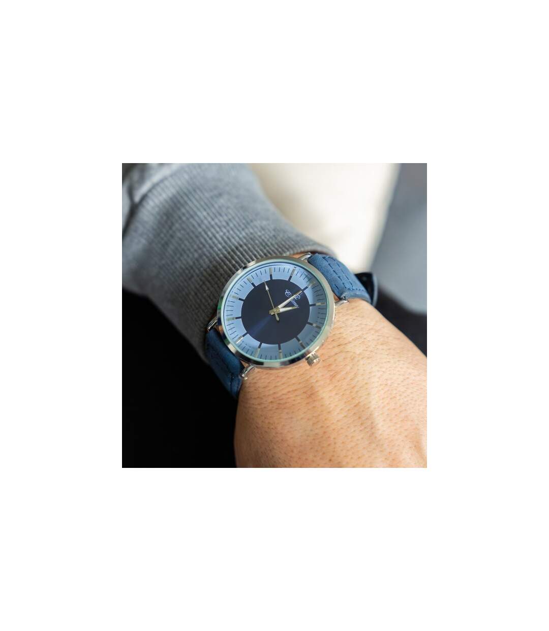 Très Belle Montre Homme Bleu CHTIME