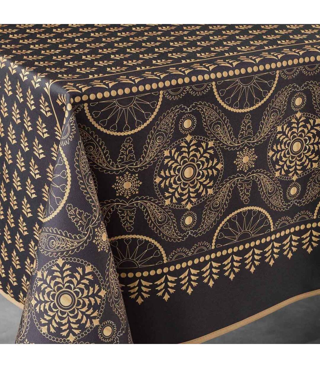 Nappe Imprimée Sherine 150x240cm Noir-2