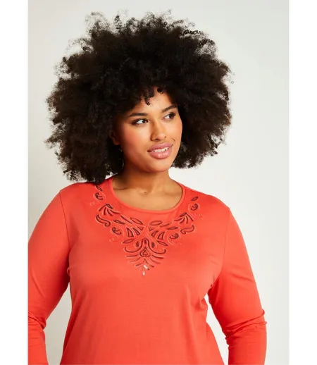 T-shirt court brodé manches 3/4
