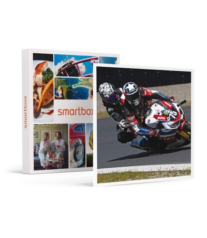 Baptême de vitesse en moto : 5 tours de circuit en passager à Lédenon - SMARTBOX - Coffret Cadeau Sport & Aventure