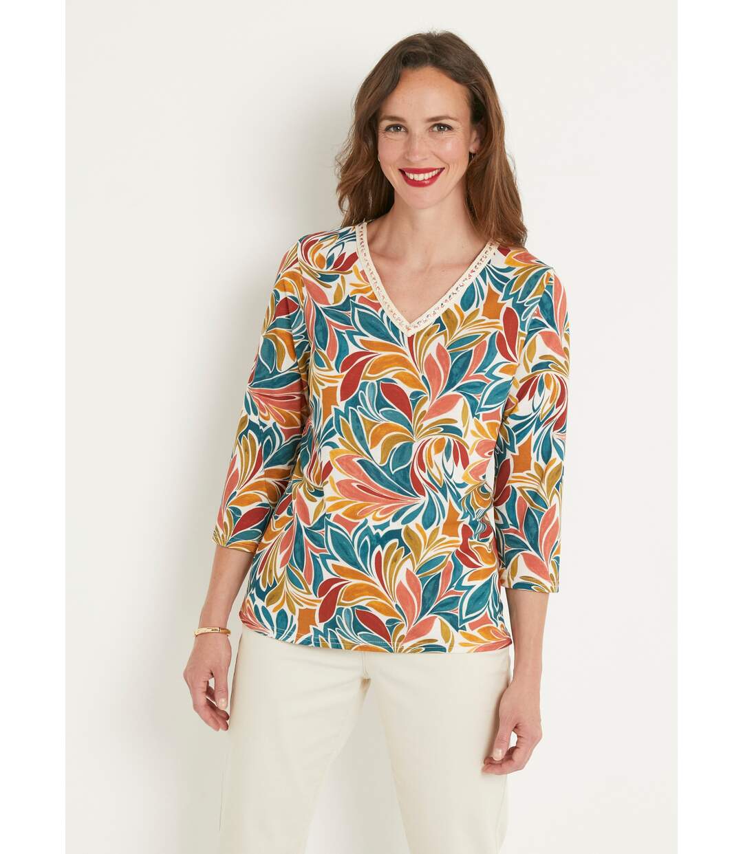 T-shirt court imprimé col V extensible-1