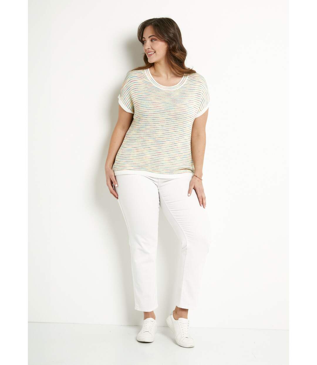Pull doux col rond sans manches effet rayé-3