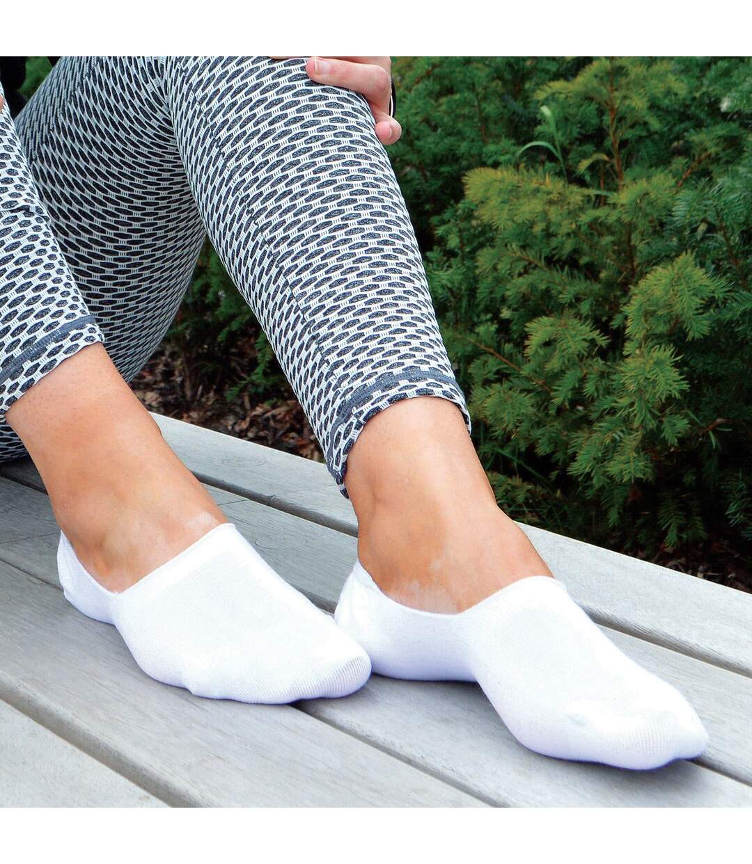 4 Pack Bamboo No Show Invisible Socks for Women-3