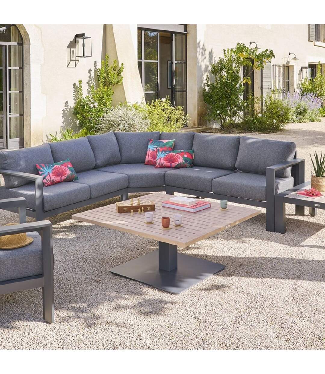 Table de jardin relevable carrée en aluminium SALIMIA - Graphite et honey-4
