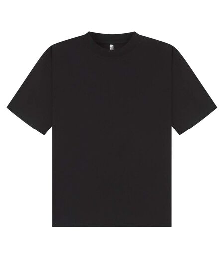 Noir Casual Classics