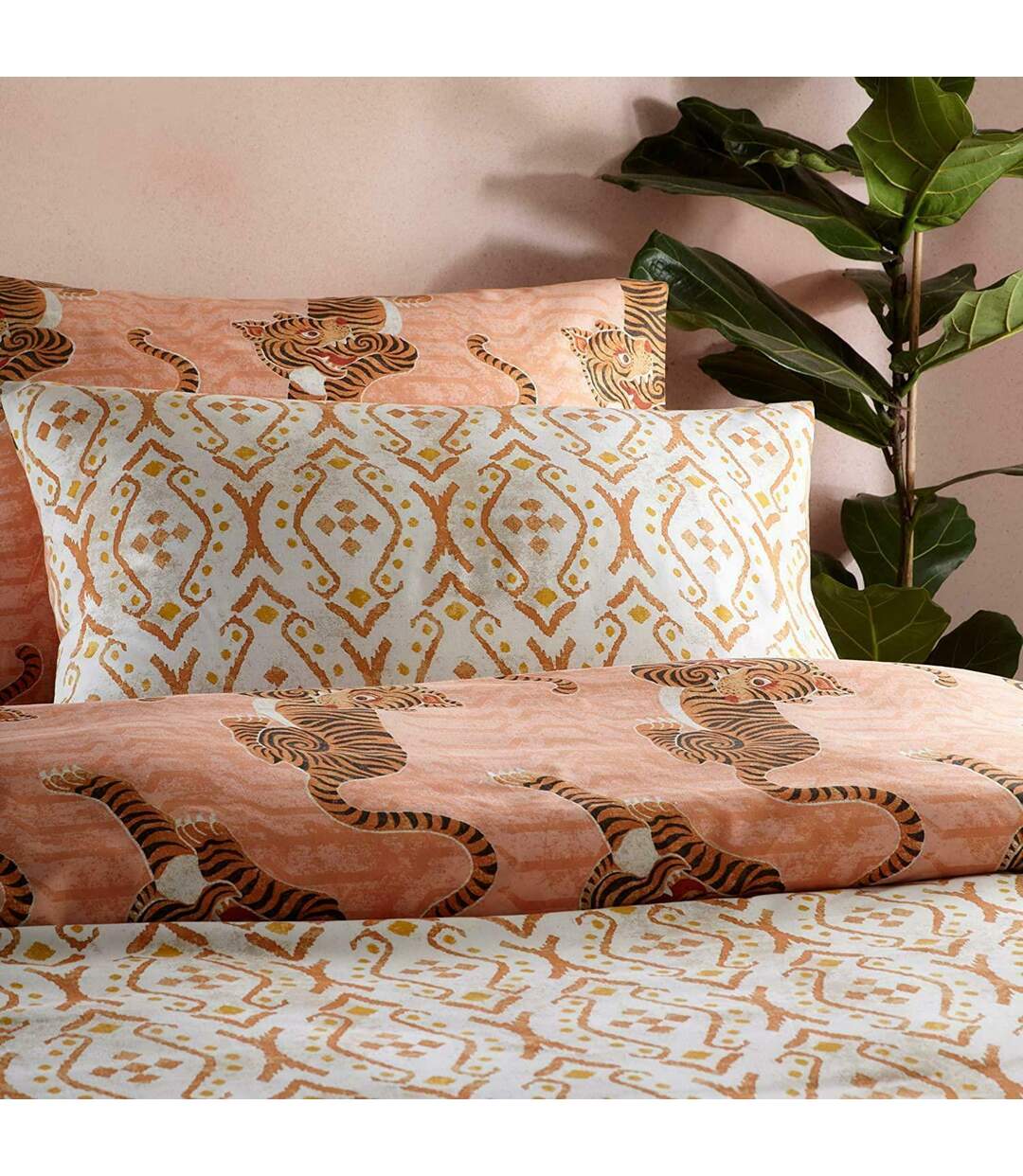 Tibetan tiger duvet set coral Furn