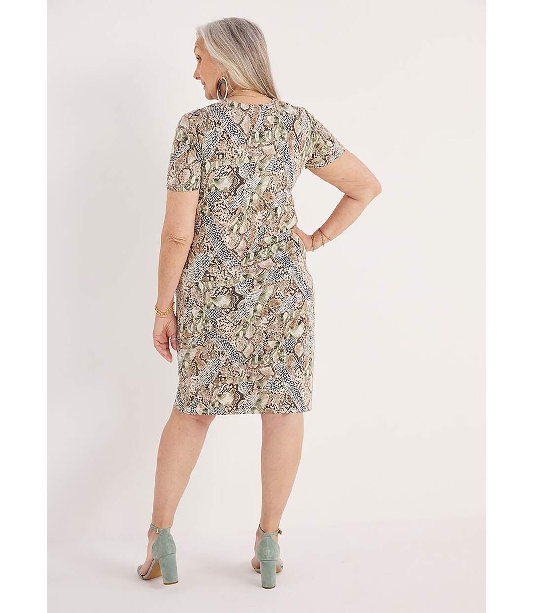 Robe courte droite froncée devant-2