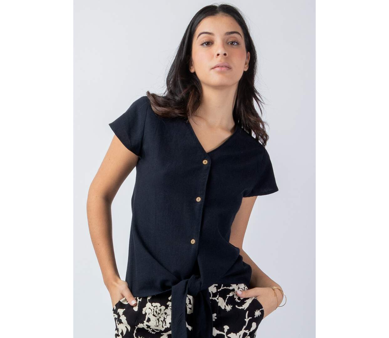 Top femme manches courtes ERMINE uni noir Coton Du Monde-2