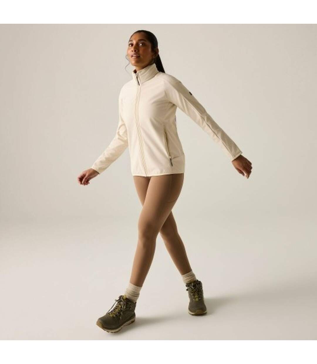 Veste Softshell Imperméable À Doublure Duveteuse Moutdale Femme Beige Clair Regatta-1