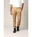 Pantalon style cargo