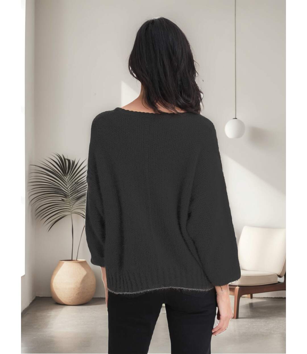 Pull femme manches longues - Couleur noir - Col en pointe