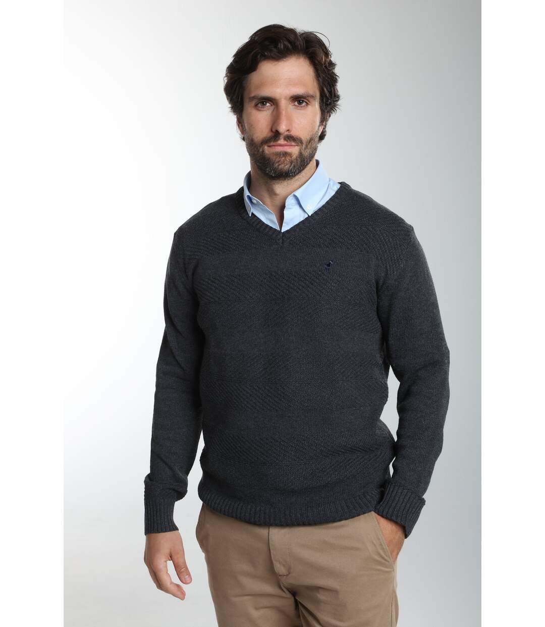 Pull col v  en coton LUCKY-1