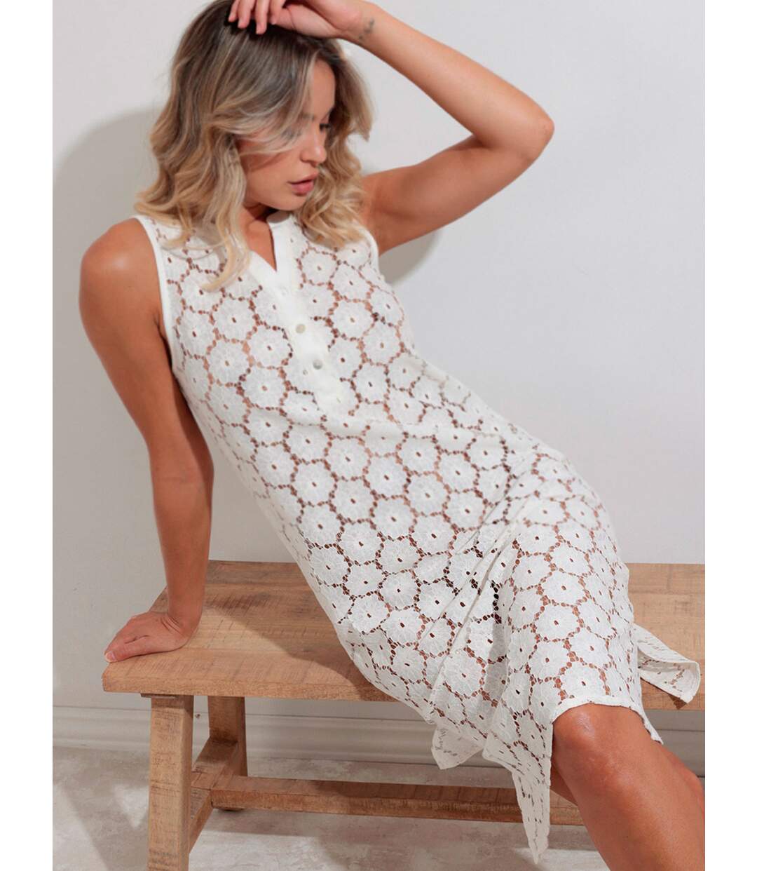 Robe de plage transparente sans manches Beach Flowers Admas-3