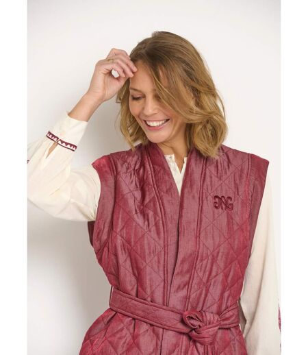 Veste matelassée sans manches avec ceinture