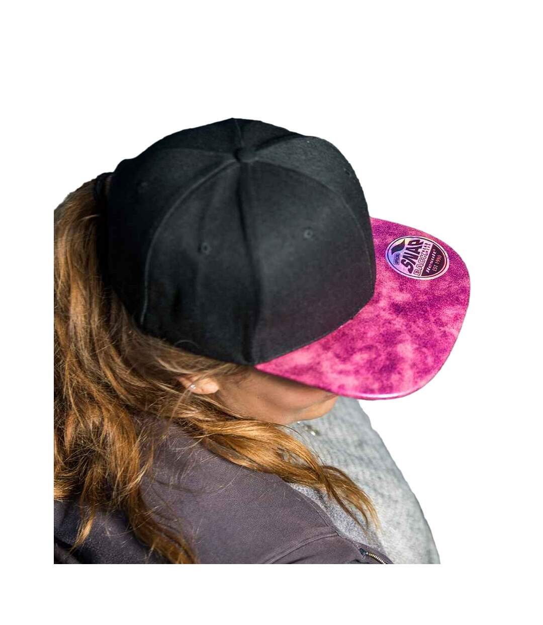 Unisex adult bronx glitter flat peak snapback cap black/pink Result Headwear-2