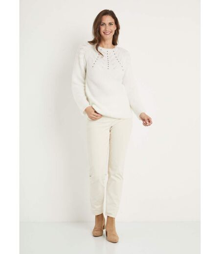 Pull doux maille poilue col rond perlé ajouré