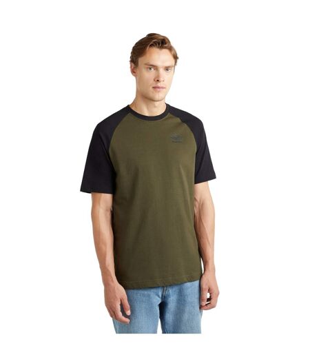 Umbro Mens Core Raglan T-Shirt (Forest Night/Black)
