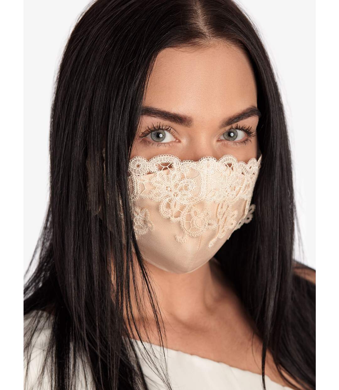 Masque protection en dentelle brodée et coton beige Ajour