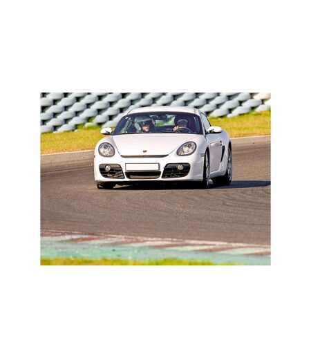 Stage de pilotage : 5 tours sur le circuit de Pont-l'Évêque en Porsche Cayman - SMARTBOX - Coffret Cadeau Sport & Aventure