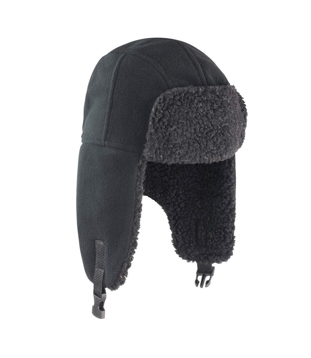 Chapka Noir Result Winter Essentials-1