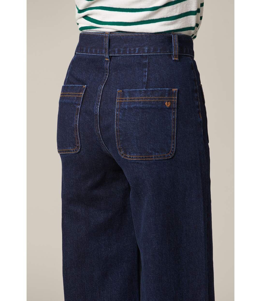 Jean large et intemporel, idéal pour toutes les occasions KAMI-3