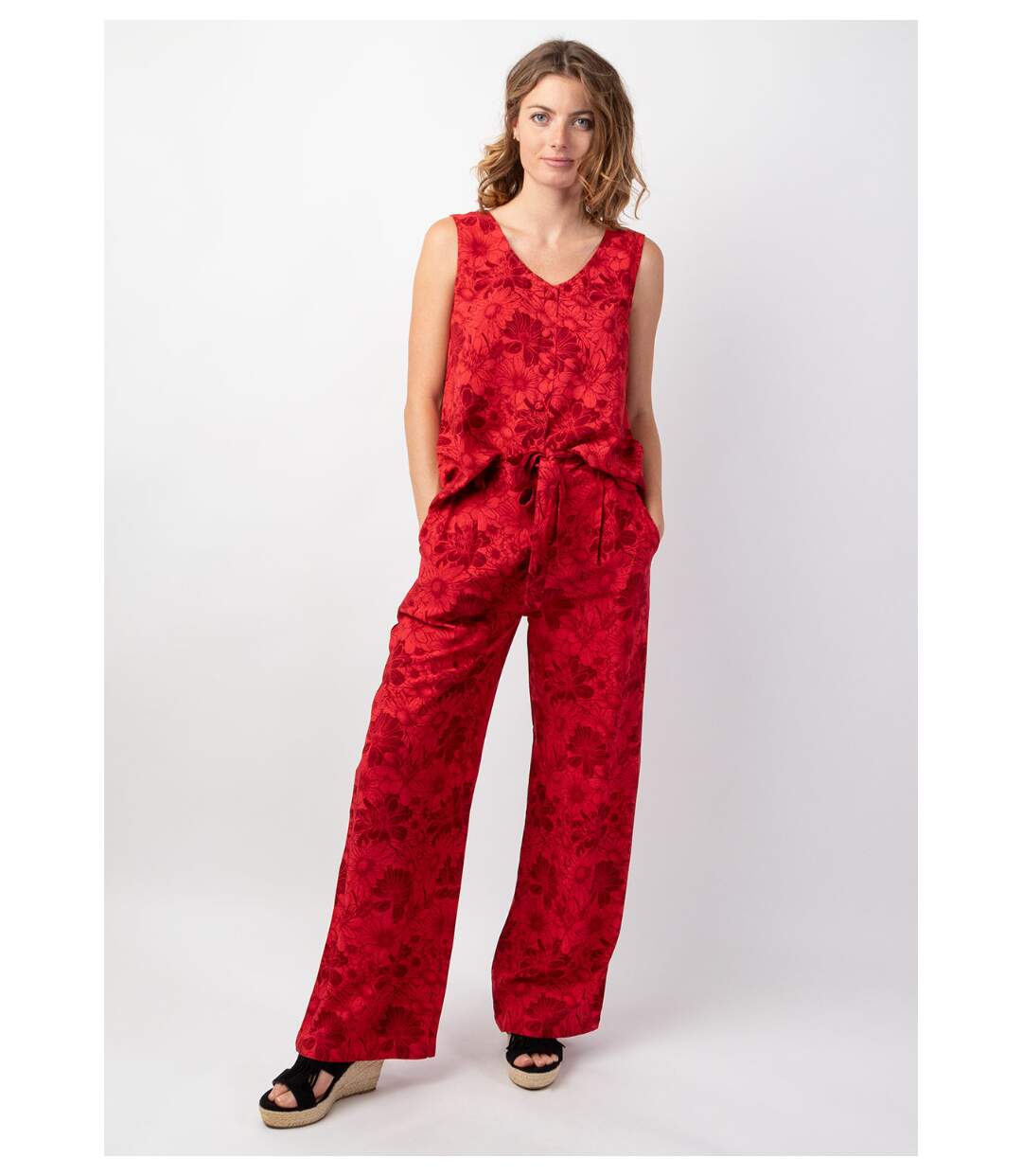 Top femme sans manches IVANOE rouge fleuri Coton Du Monde-5