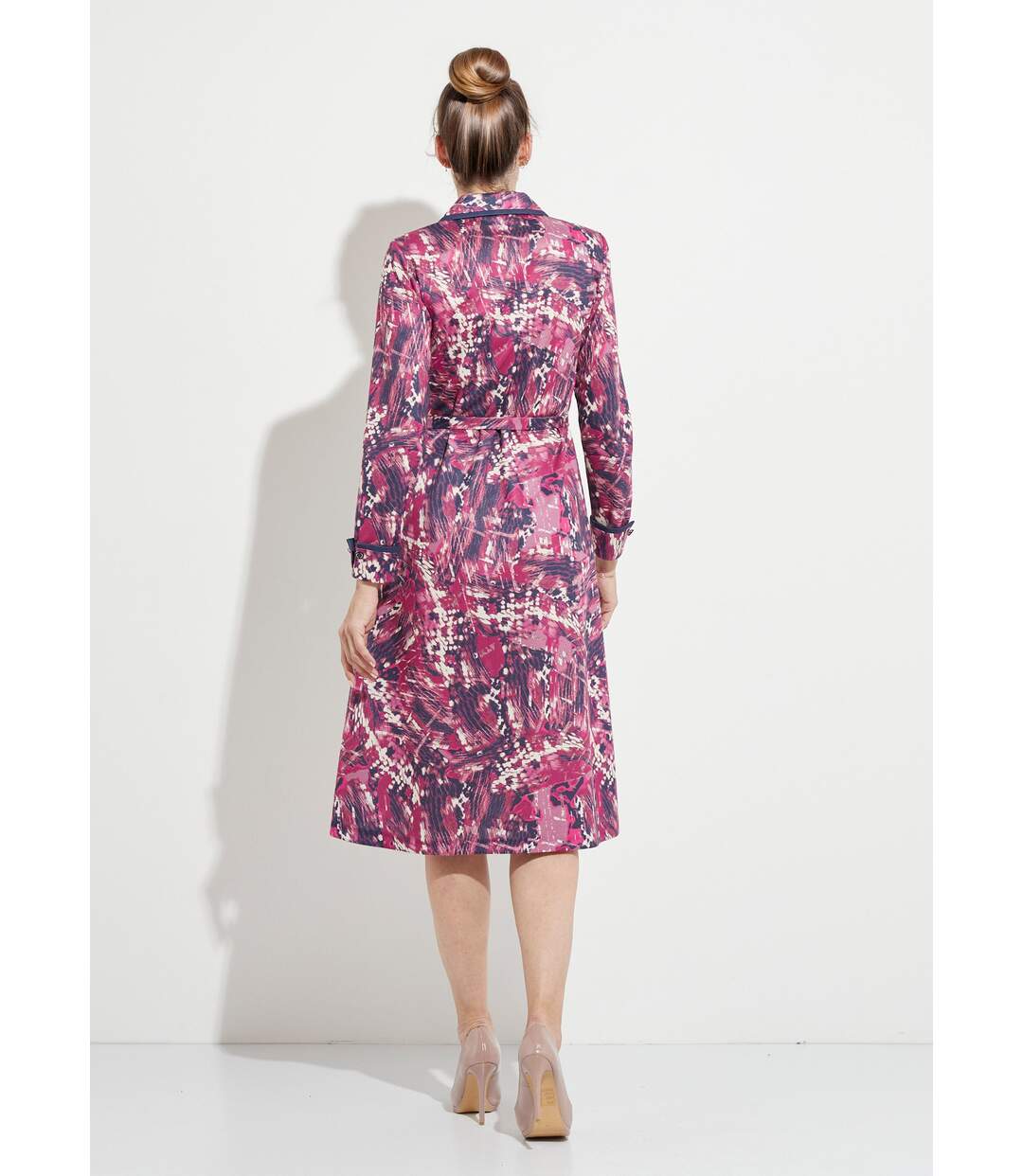 Robe boutonnée col tailleur mi longue imprimée-2
