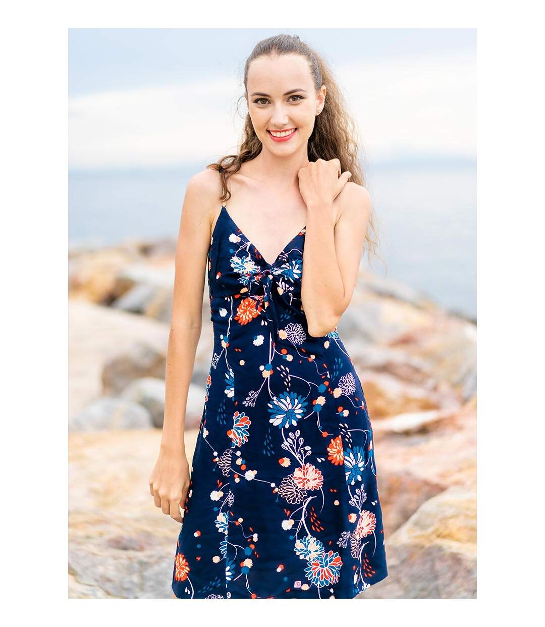 Robe courte de plage fleurie ILONA bleu marine Coton Du Monde