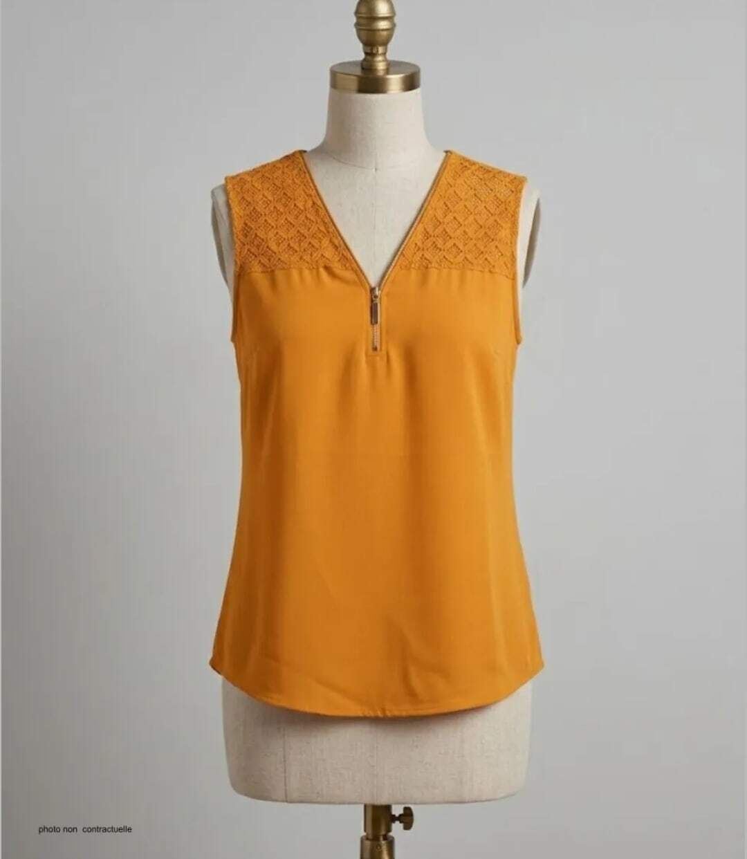Mayflower CHF3053B Top sans manches jaune en crêpe pour un look d'été lumineux-3