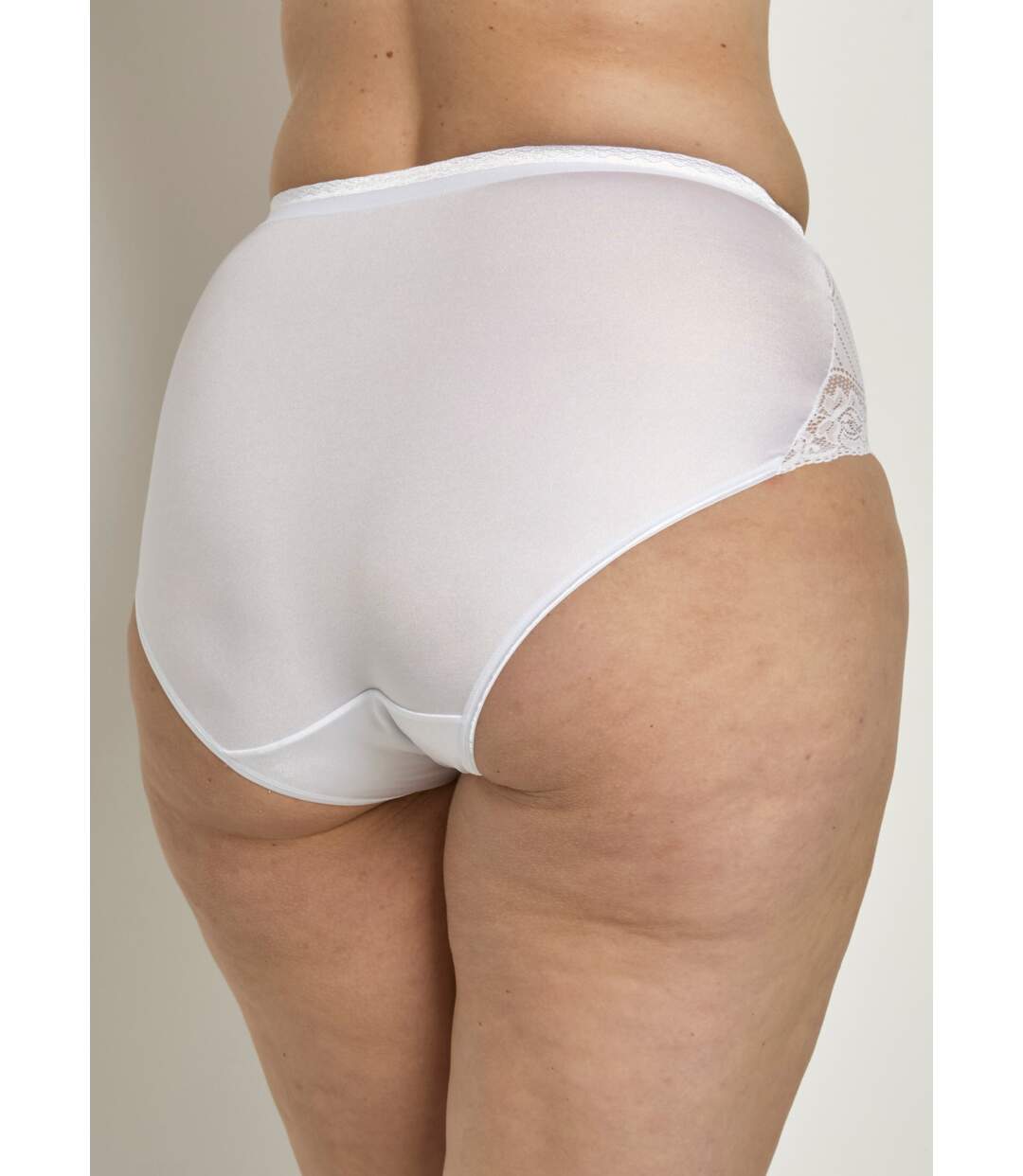 Culottes hautes couvrantes en dentelle-2