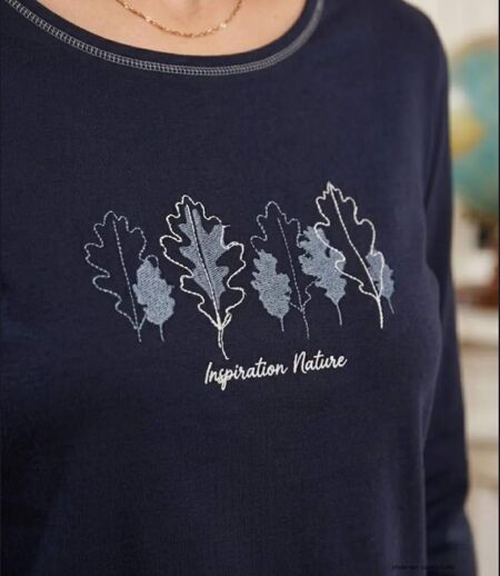 MAYFLOWER NOBODY1 – Tee-shirt manches longues marine à détails brillants pour un look chic et décontracté