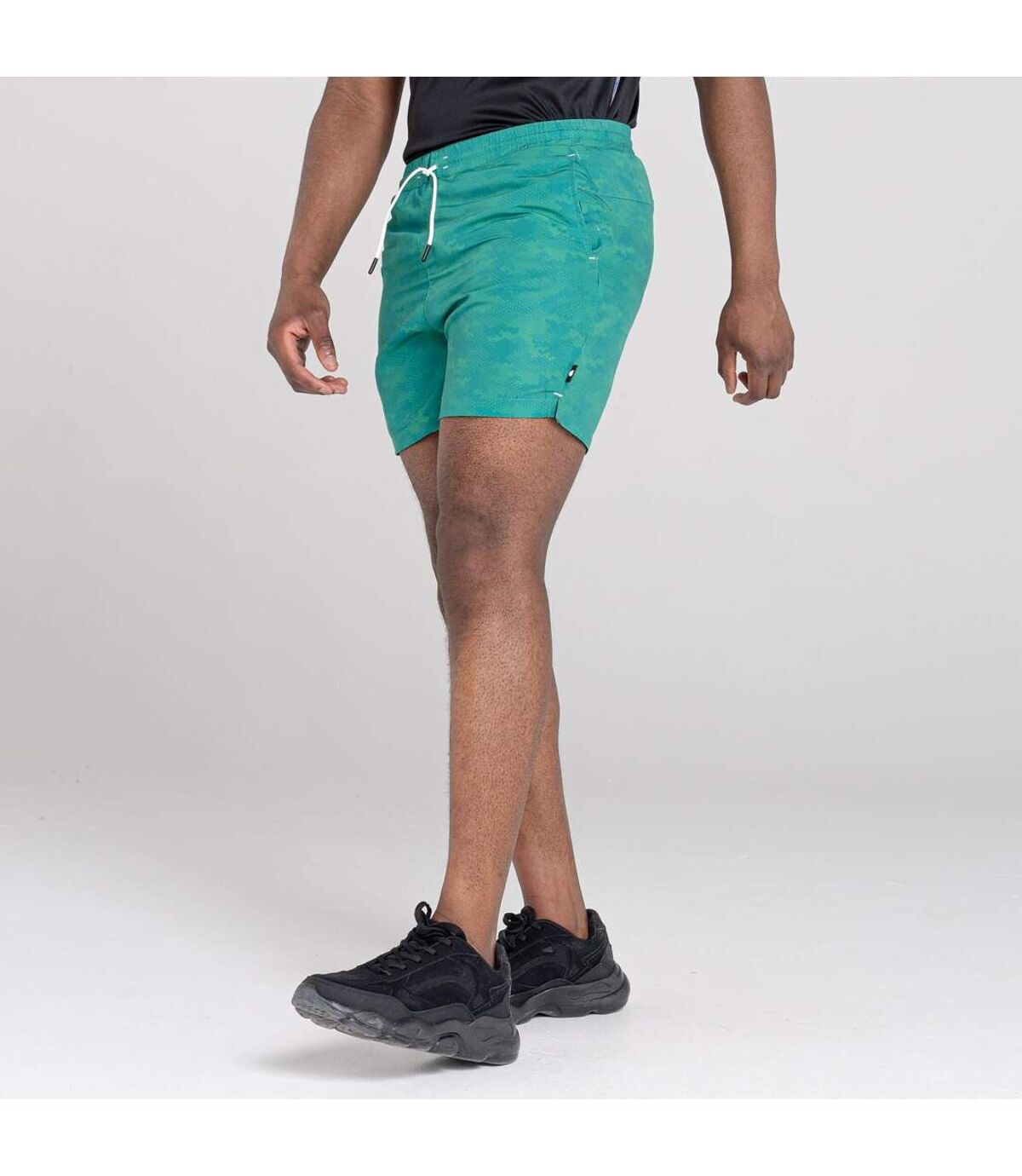 Dare 2B Mens Retread Lightweight Shorts (Jellybean Green) - UTRG5847