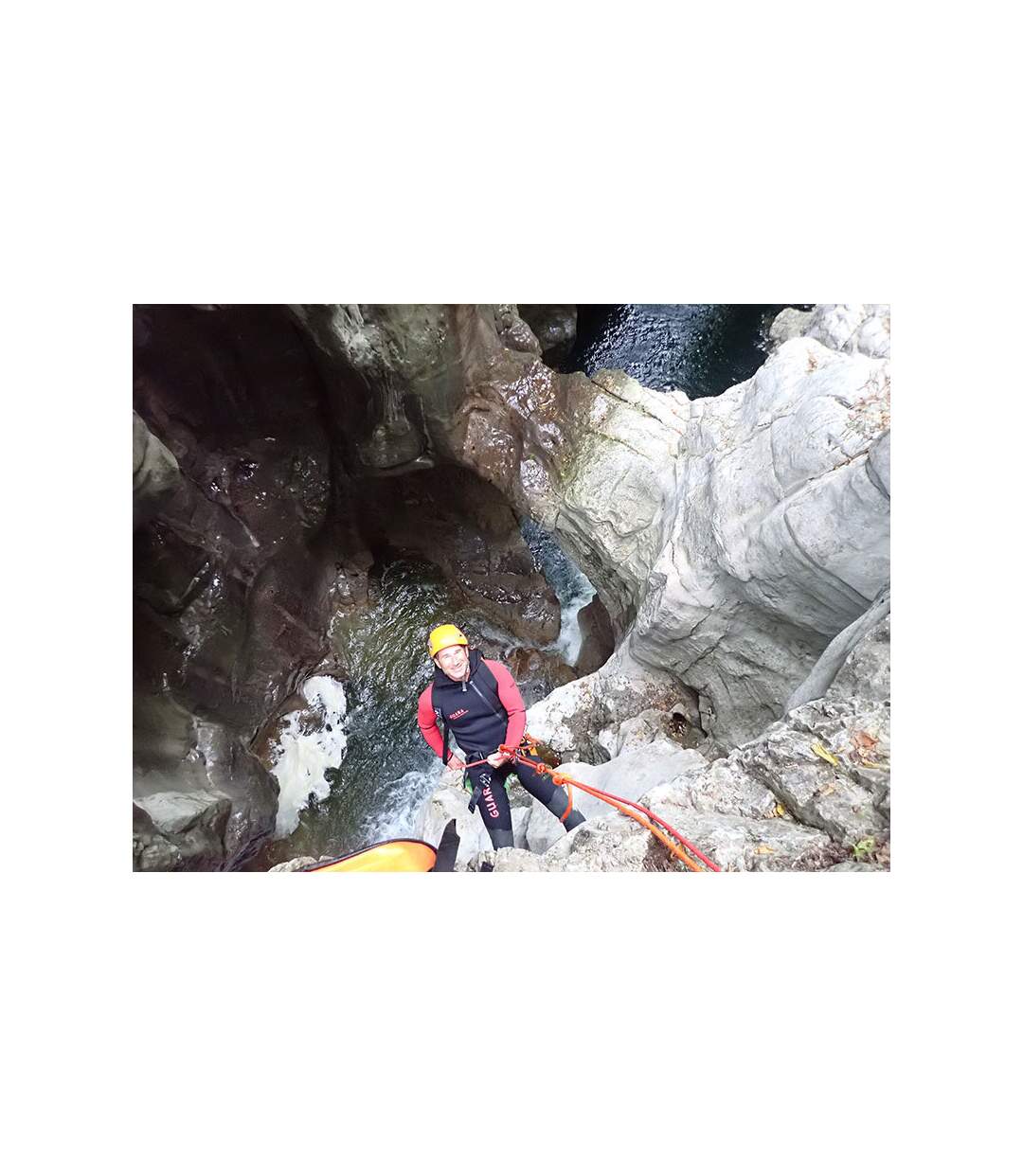 Session de canyoning de 6h près de Lyon - SMARTBOX - Coffret Cadeau Sport & Aventure